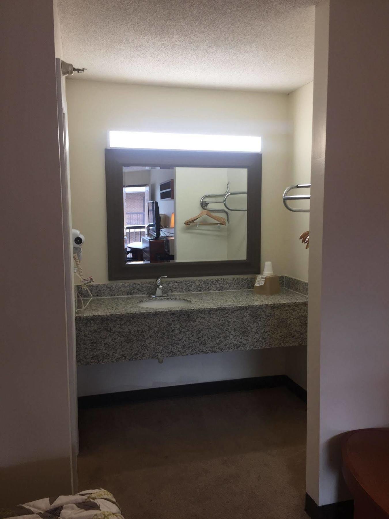Travel Inn - Lugoff Екстер'єр фото